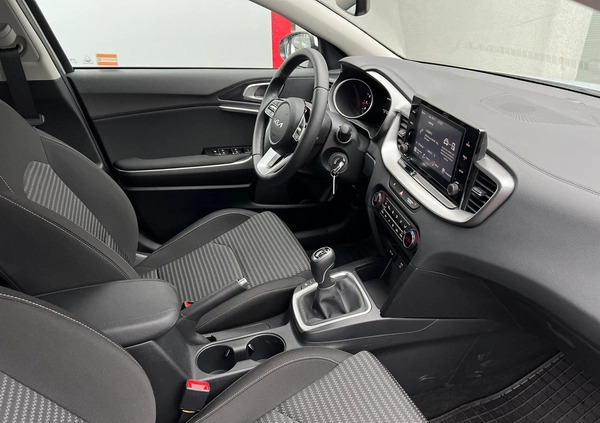 Kia Ceed cena 103900 przebieg: 5000, rok produkcji 2022 z Sztum małe 301